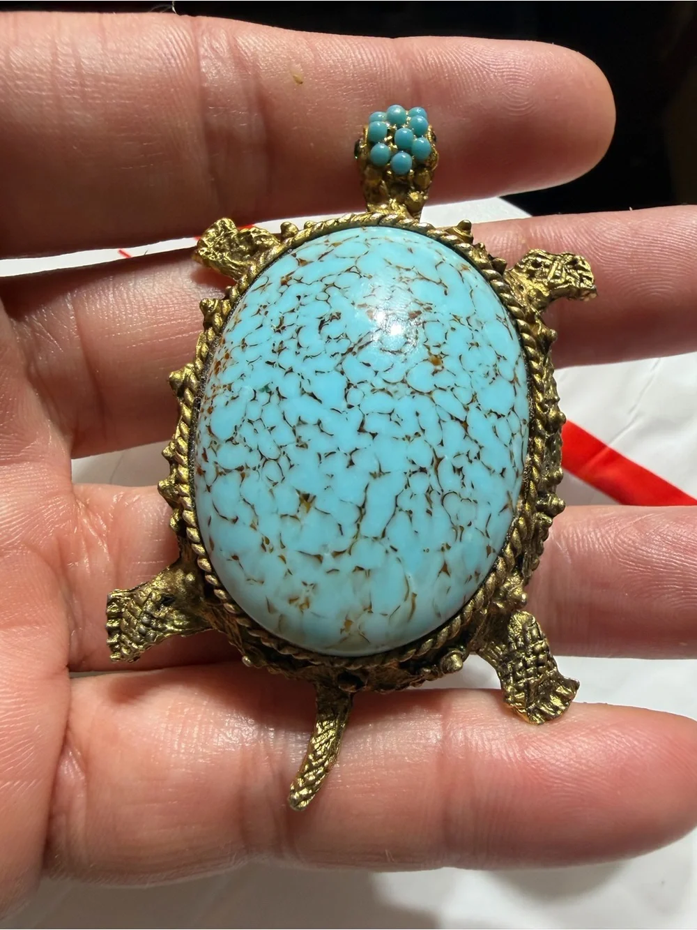 VINTAGE TURQUOISE COLORED TURTLE BROOCH, INTRICATE SETTING DETAIL